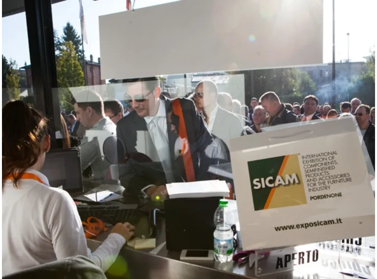 visitantes a Sicam 2014